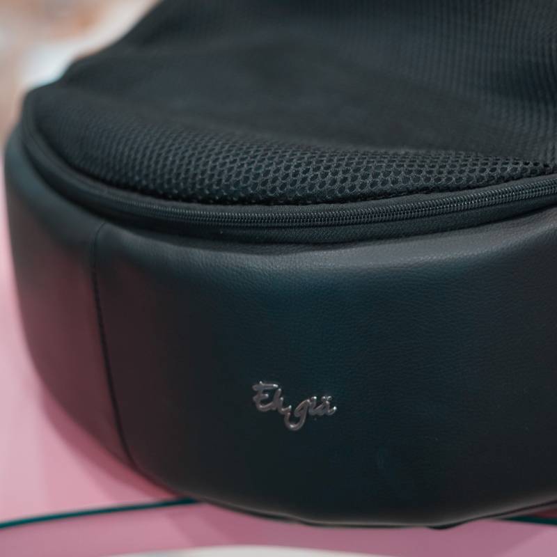 ASIENTO DE COCHE NEGRO - Imagen 2
