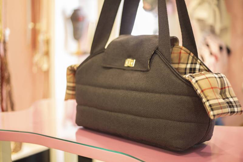 BOLSO TRANSPORTE NEGRO PARA PERRO - Imagen 3